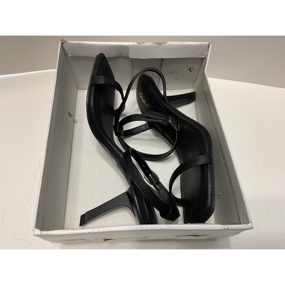 Qupid Anessa-01 Black Strappy Square Toe Stiletto Heel Sandals Womens Size 6 NEW - Picture 7 of 10